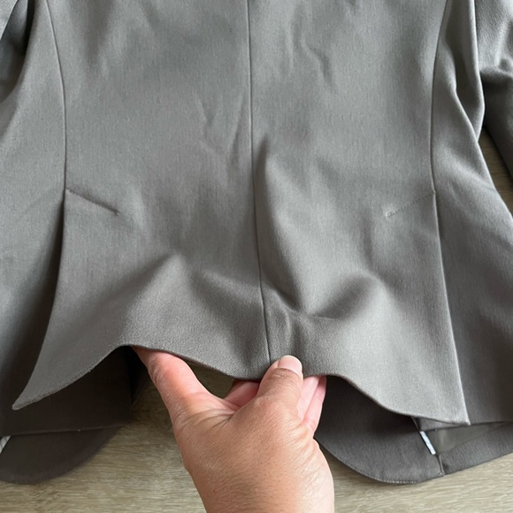 Express Women’s Tan Blazer SZ 0 - Picture 10 of 10